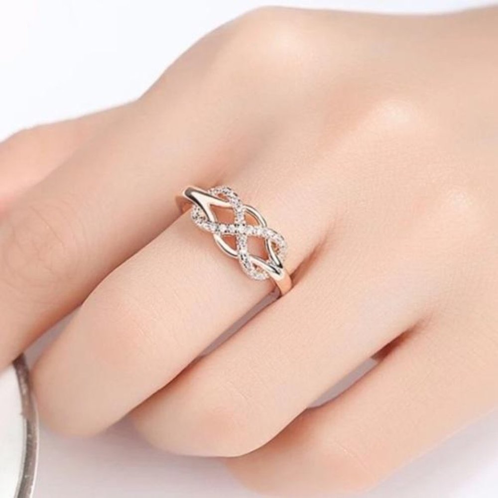 New 18K Rose Gold Infinity Cross Knot Ring, cute Ring, shiny Ring. - Picture 5 of 5